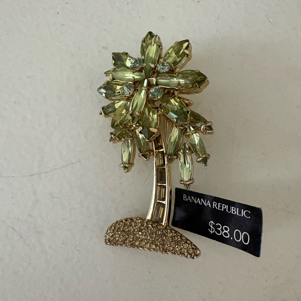 New! Palm Tree Pin
